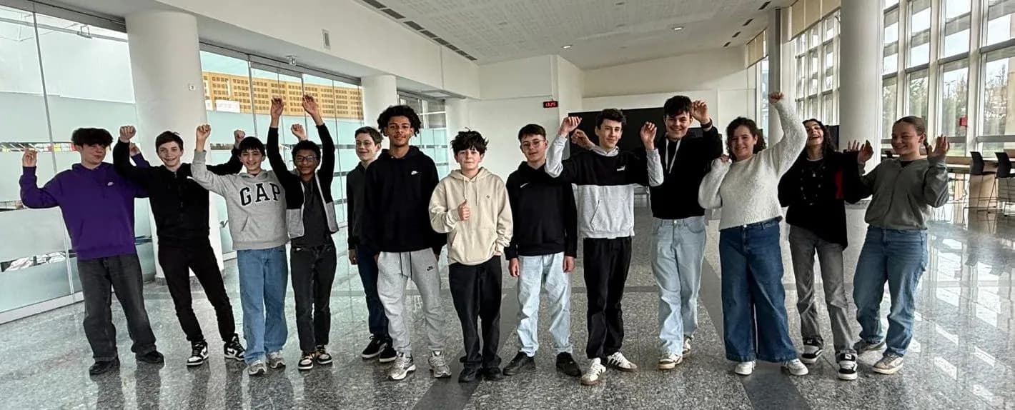 From February 9 to 12, the Subatech laboratory was delighted to open its doors to a new class of 9th grade interns. It was an intense week filled with discovery, sharing, and who knows, perhaps even the beginnings of future scientific careers. 
